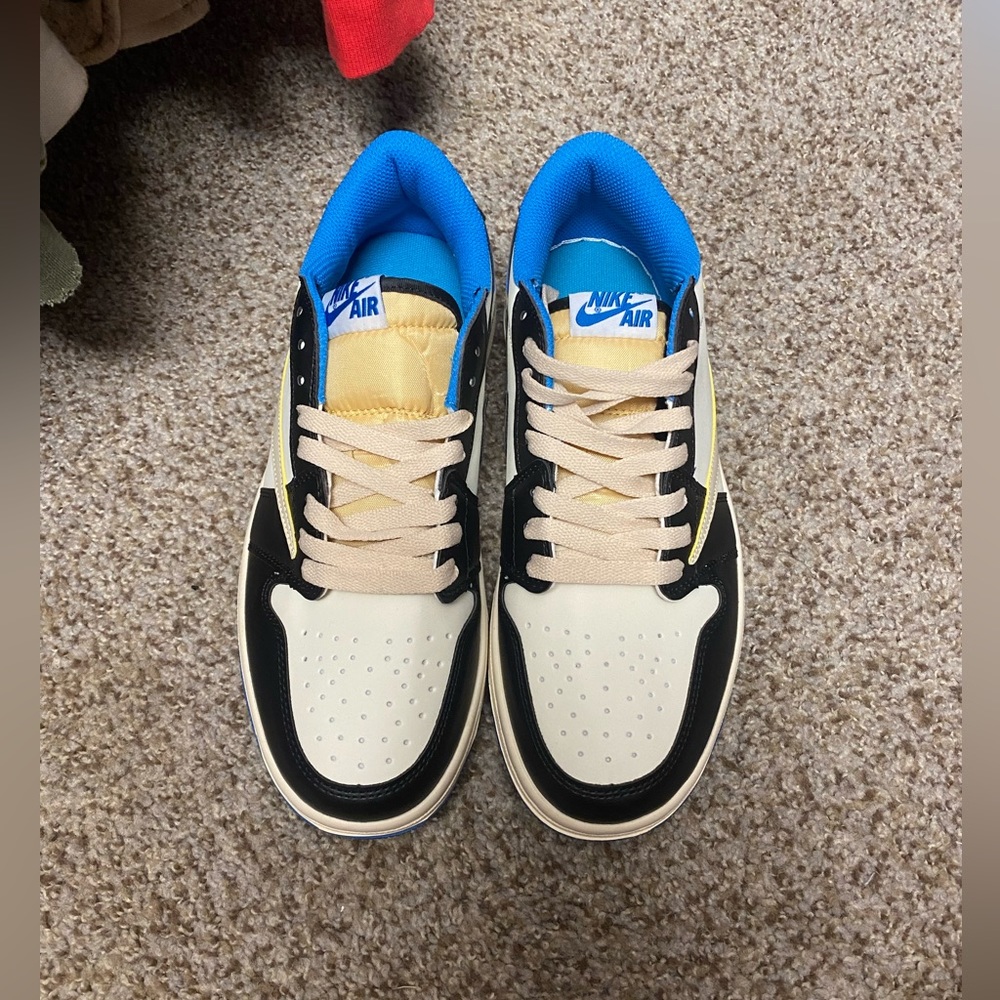 Fragment Design x Travis Scott x Air Jordan 1 Retro Low